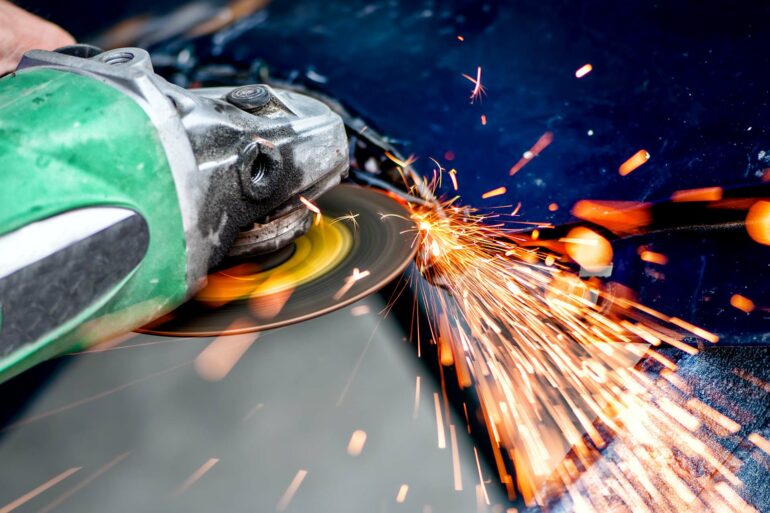 Egyedi- és önálló berendezések tervezése és kivitelezése